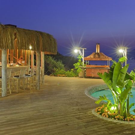 קס Peninsula Gardens Hotel - Adults Only מראה חיצוני תמונה