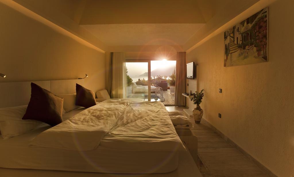 קס Peninsula Gardens Hotel - Adults Only מראה חיצוני תמונה